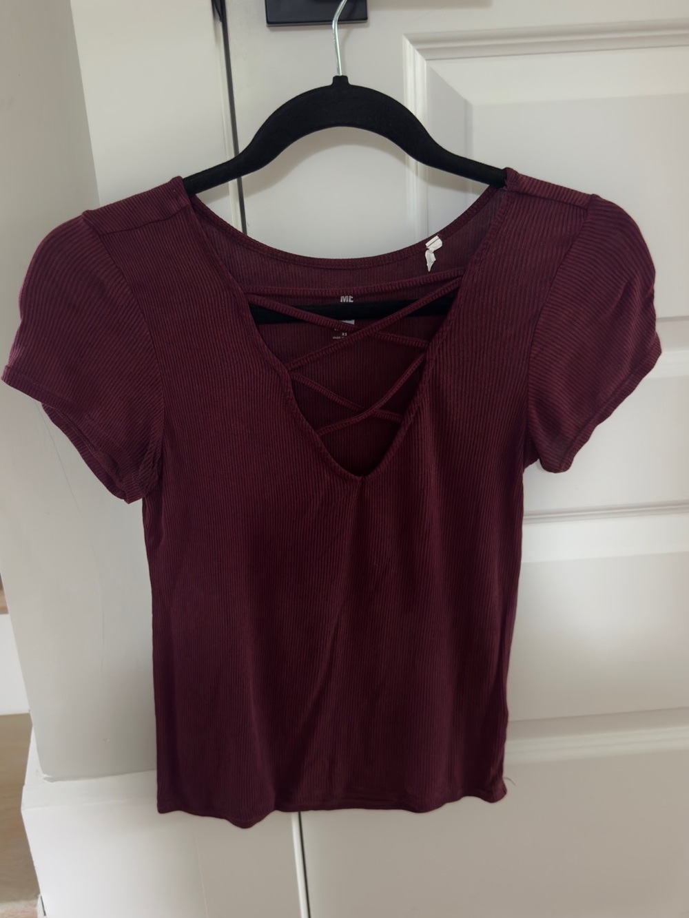 Me to We PacSun Women’s Ribbed Crisscross Short Sleeve Tee top size XS